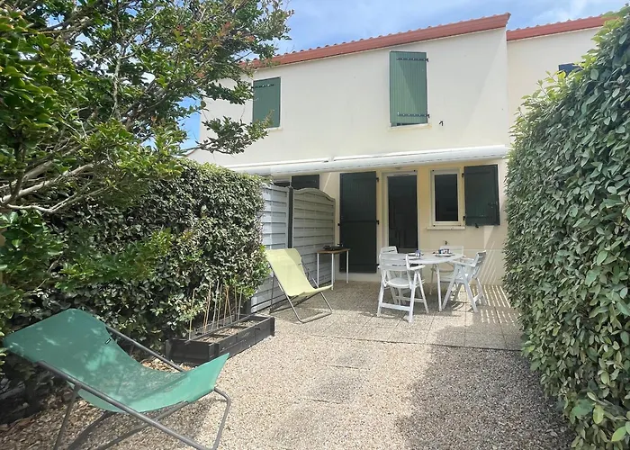 Maison A 150m Plage, 2 Chambres, Piscine & Wifi, Parking - Fr-1-231-258 *